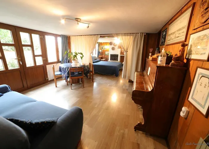 Vacanze A * В'яреджо